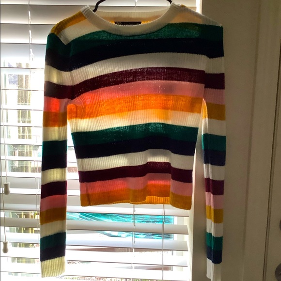 Cropped sweater, cute colors! - Picture 1 of 2